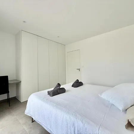 Villa Amara Piscine 7 Personnes Mios